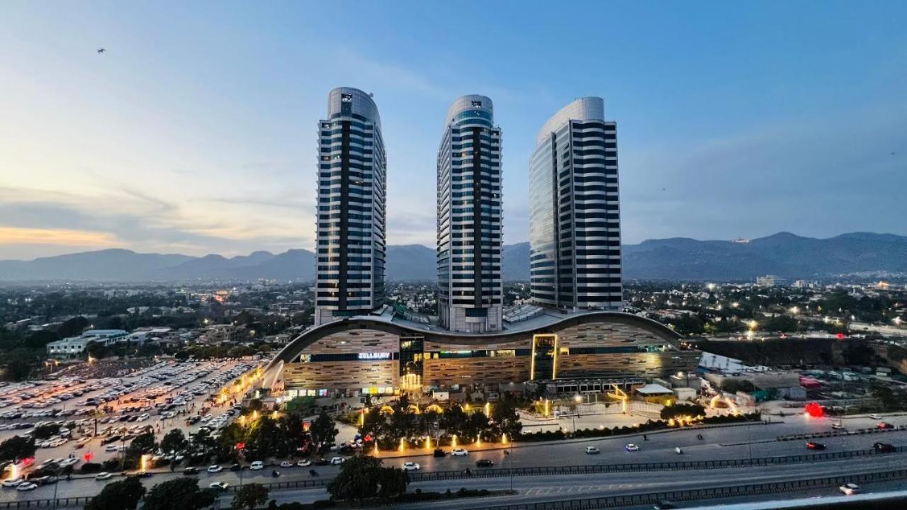 High Rise Presidential Suite In Elysium Opp Centaurus Ісламабад Екстер'єр фото